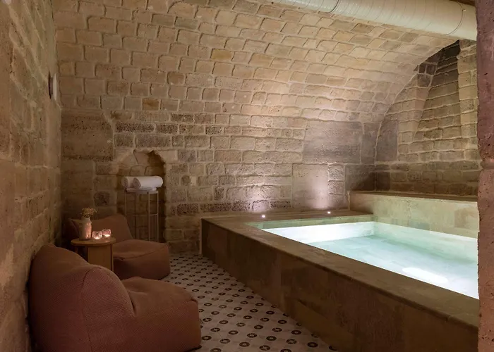 Le Petit Beaumarchais Hotel & Spa